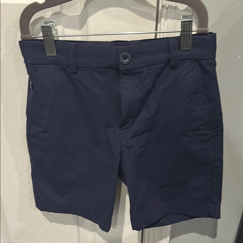 Vineyard vines, performance shorts
